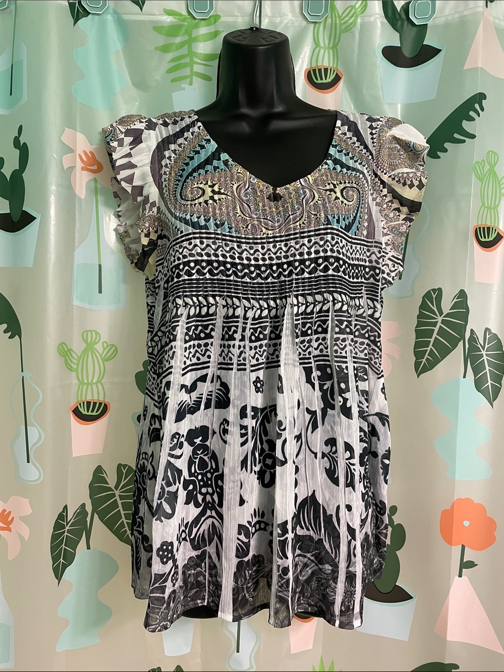 Boho Printed Flutter Sleeve Top in Black and White